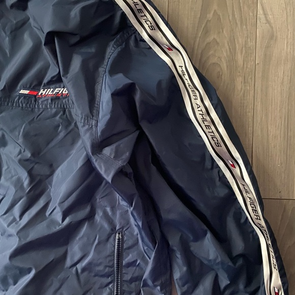 Tommy hilfigure athletics windbreaker - Picture 2 of 6